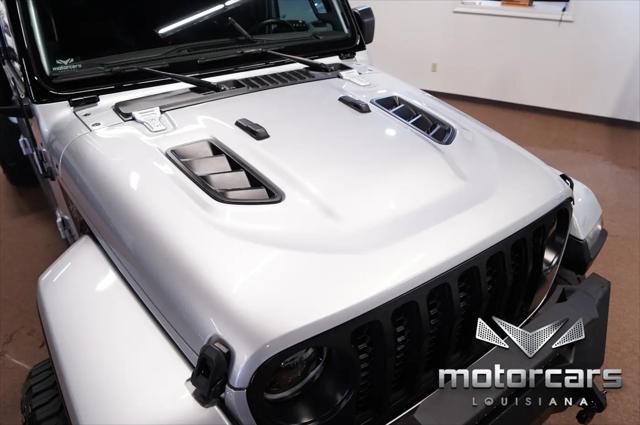 2022 Jeep Gladiator Overland