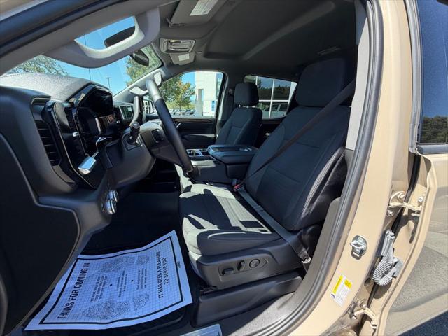 2023 GMC Sierra 1500 4WD Crew Cab Short Box Elevation with 3VL