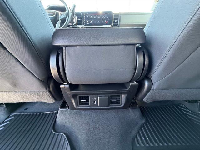 2023 GMC Sierra 1500 4WD Crew Cab Short Box Elevation with 3VL