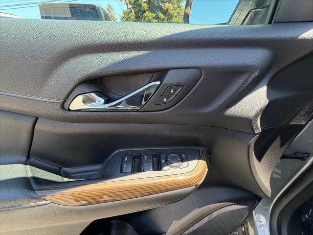 2023 GMC Acadia FWD SLE