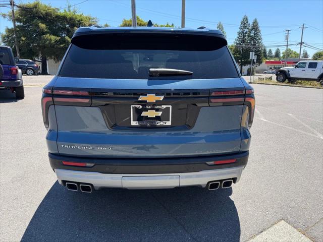 2025 Chevrolet Traverse AWD LT