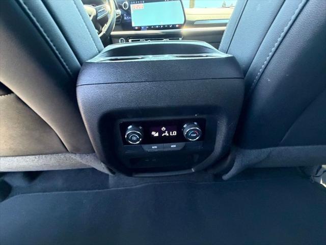 2025 Chevrolet Traverse AWD LT