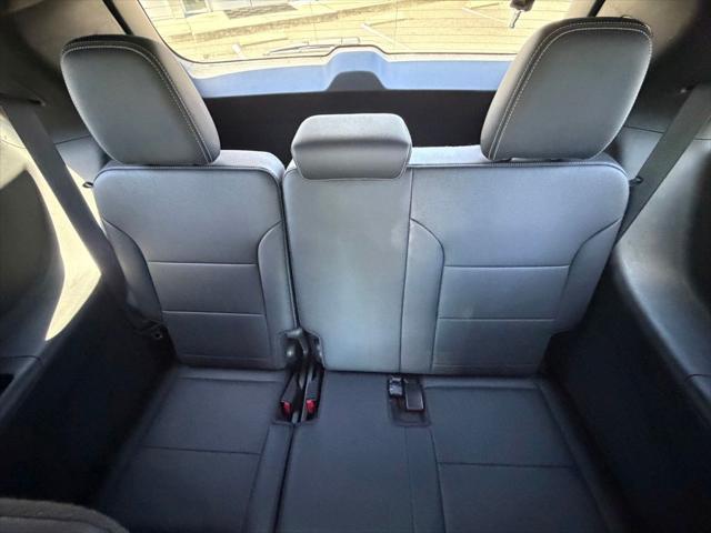 2025 Chevrolet Traverse AWD LT
