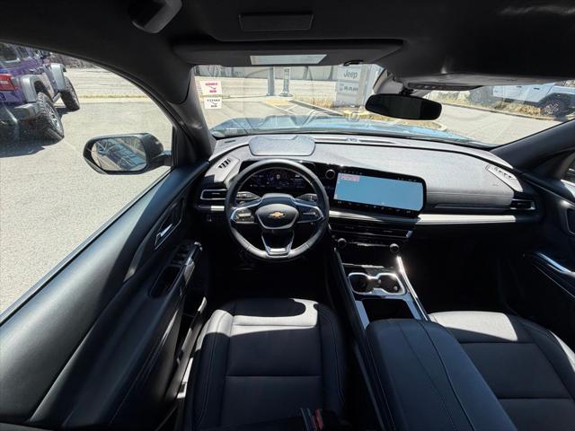 2025 Chevrolet Traverse AWD LT
