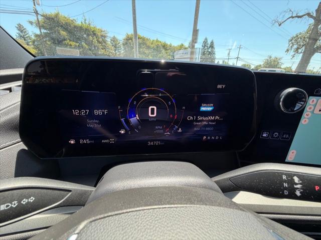 2025 Chevrolet Traverse AWD LT