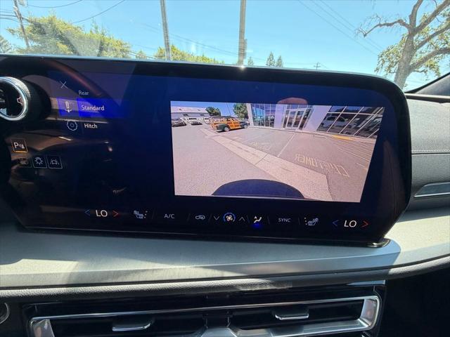 2025 Chevrolet Traverse AWD LT