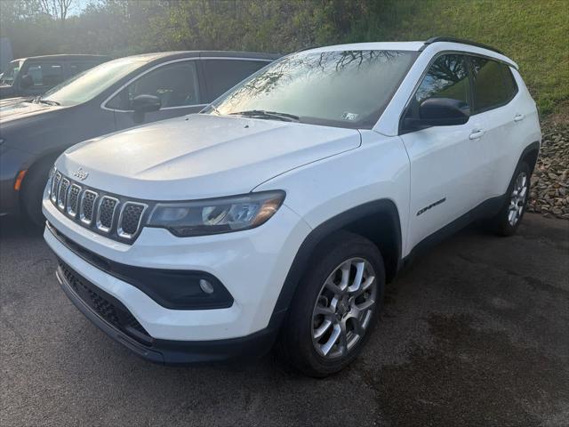 2023 Jeep Compass Latitude Lux FWD 2023 Jeep Compass Latitude Lux FWD
