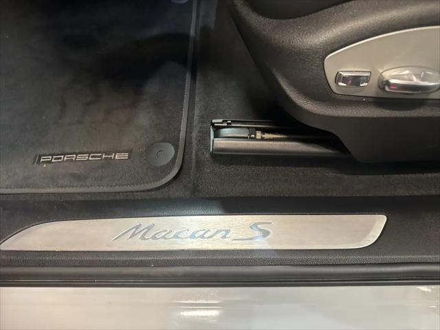 2023 Porsche Macan S