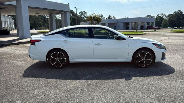 2024 Nissan Altima SR FWD