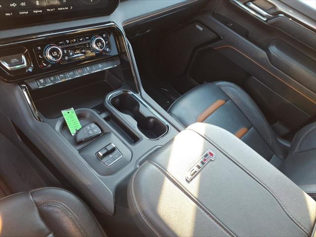 2025 GMC Sierra 2500HD 4WD Crew Cab Standard Bed AT4