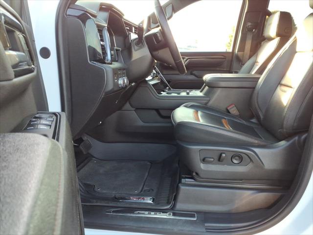 2025 GMC Sierra 2500HD 4WD Crew Cab Standard Bed AT4