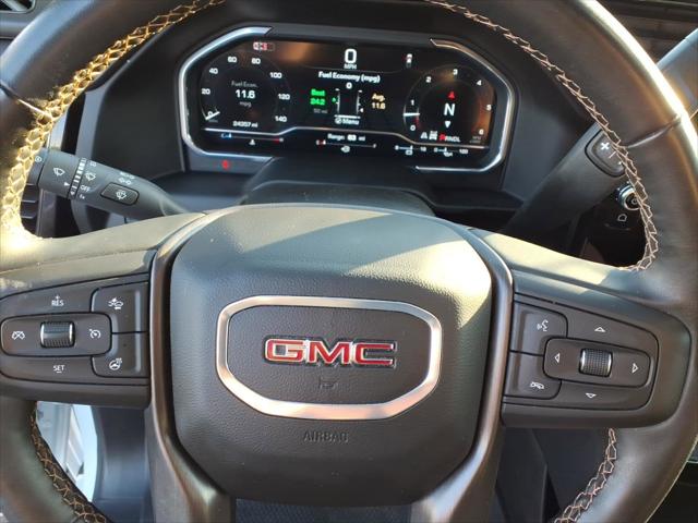 2025 GMC Sierra 2500HD 4WD Crew Cab Standard Bed AT4