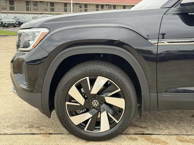2026 Volkswagen Atlas Cross Sport SE with Technology
