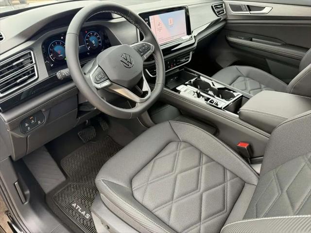 2026 Volkswagen Atlas Cross Sport SE with Technology