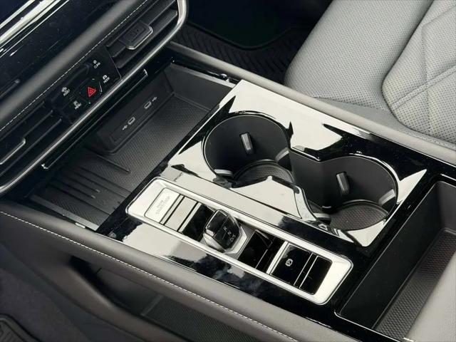 2026 Volkswagen Atlas Cross Sport SE with Technology