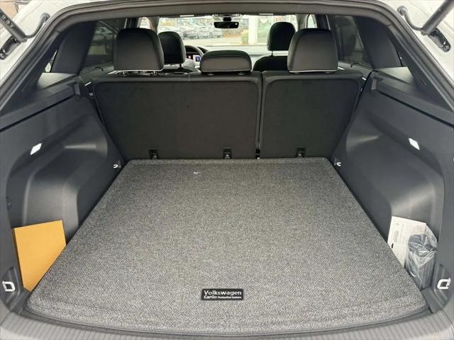 2026 Volkswagen Atlas Cross Sport SEL Premium R-Line
