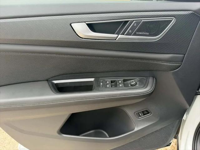 2026 Volkswagen Atlas Cross Sport SEL Premium R-Line