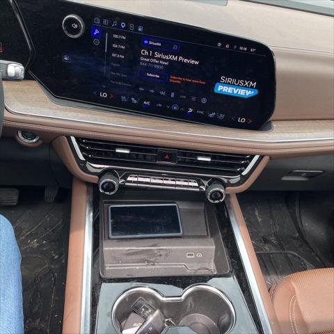 2025 Chevrolet Suburban 4WD High Country