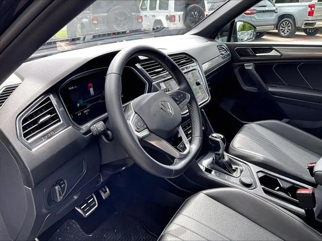 2023 Volkswagen Tiguan 2.0T SE R-Line Black
