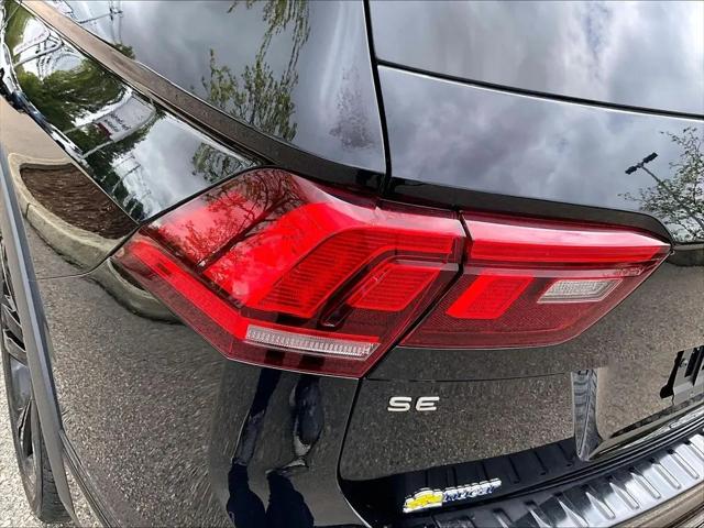 2023 Volkswagen Tiguan 2.0T SE R-Line Black