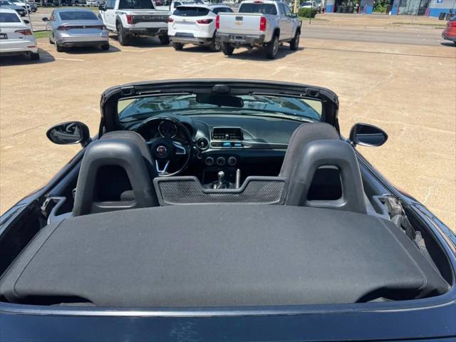 2017 Fiat 124 Spider Classica