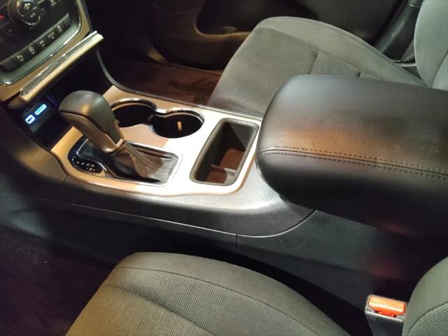 2017 Jeep Grand Cherokee Laredo 4x2
