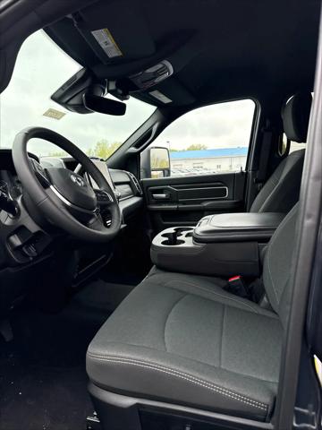 2025 Ram 2500 Big Horn Crew Cab 4x4 6'4" Box