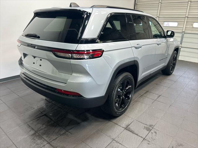 2023 Jeep Grand Cherokee Altitude X 4x4