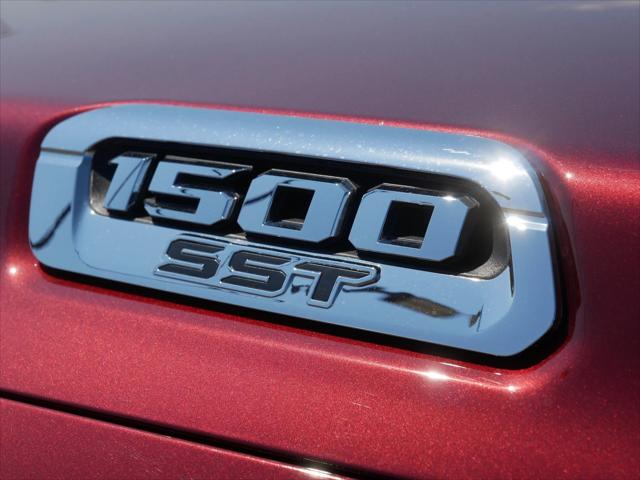 2025 Ram 1500 Laramie Crew Cab 4x4 57 Box