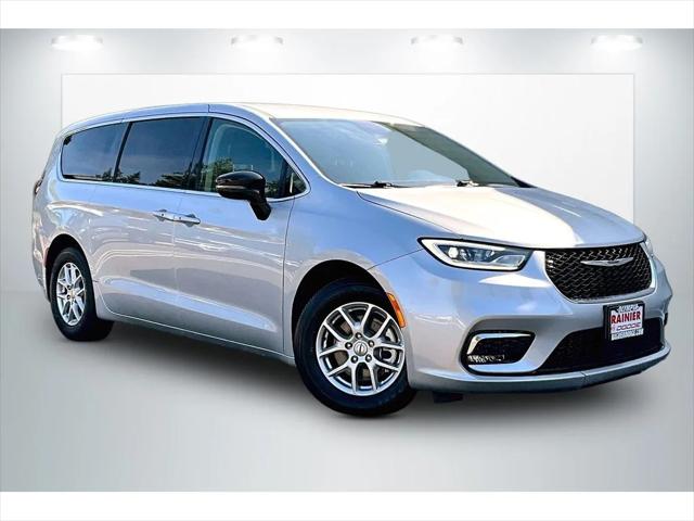 2024 Chrysler Pacifica Touring L for sale in Olympia, WA