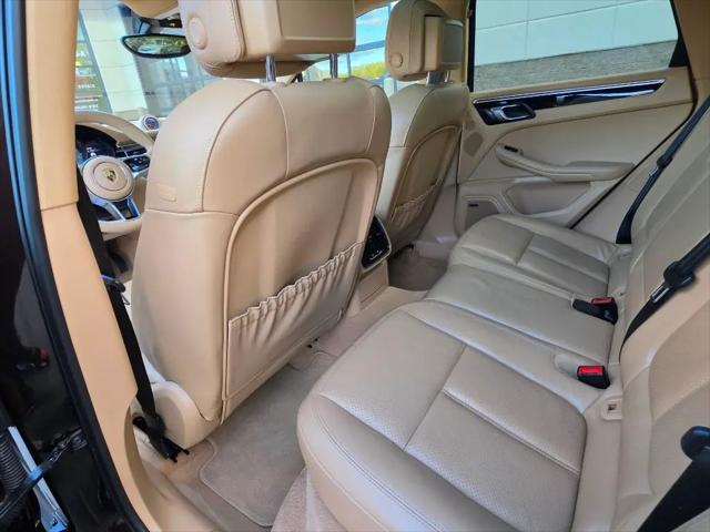 2016 Porsche Macan S