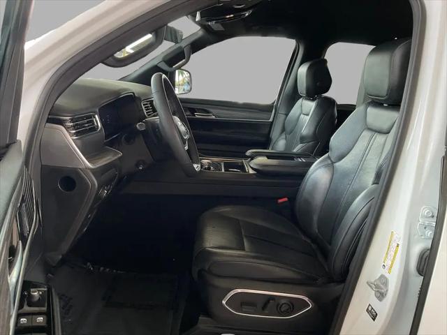 2023 Jeep Wagoneer Series II 4x2