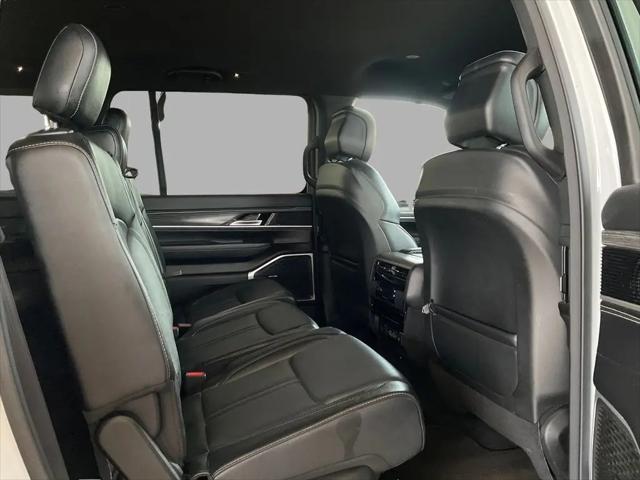 2023 Jeep Wagoneer Series II 4x2