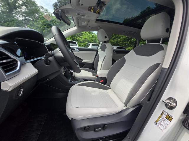 2026 Volkswagen Taos SE