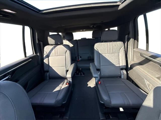 2026 Chevrolet Suburban RST, 4WD