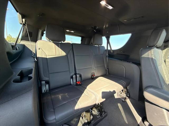 2026 Chevrolet Suburban RST, 4WD