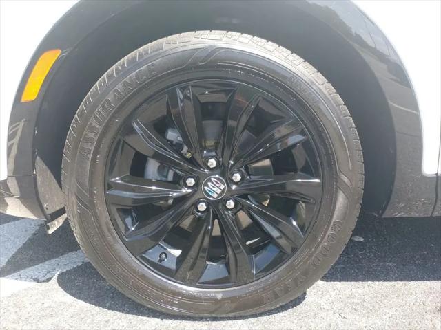 2025 Buick NV Sport Touring FWD