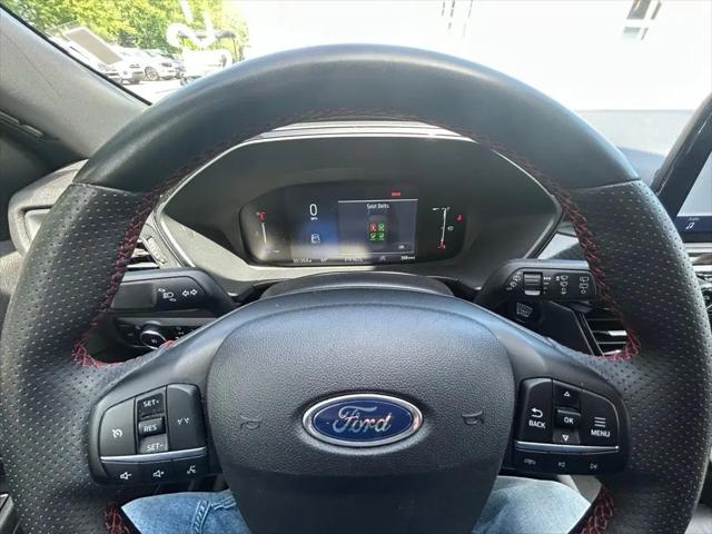 2025 Ford Escape ST-Line Select