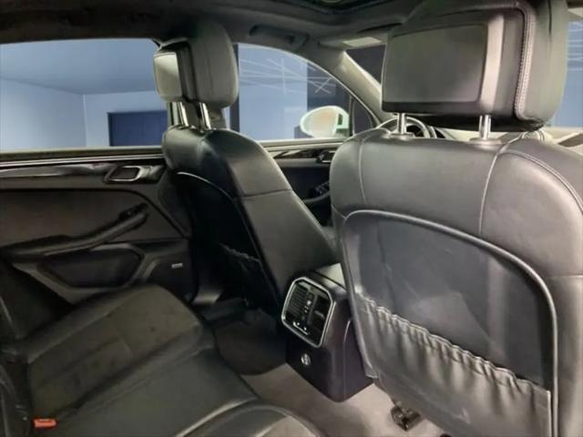 2019 Porsche Macan Macan
