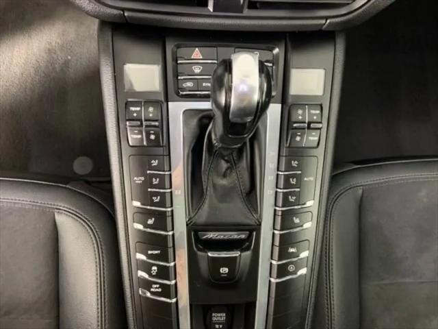 2019 Porsche Macan Macan