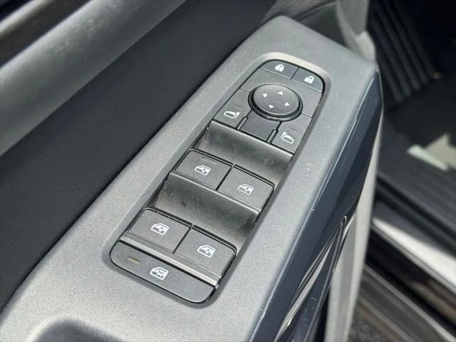 2024 Nissan Pathfinder SV FWD