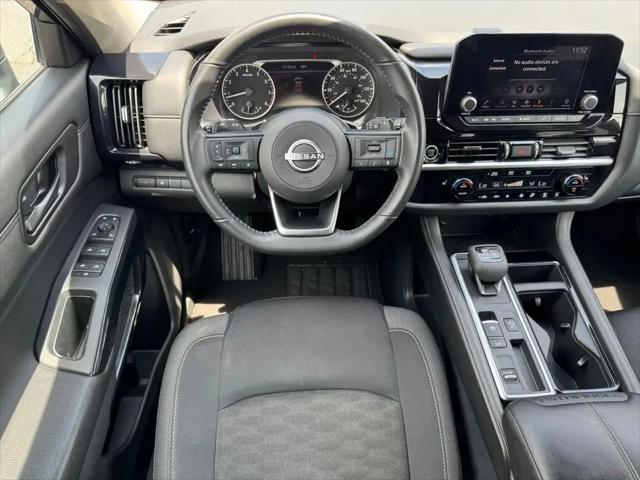 2024 Nissan Pathfinder SV FWD
