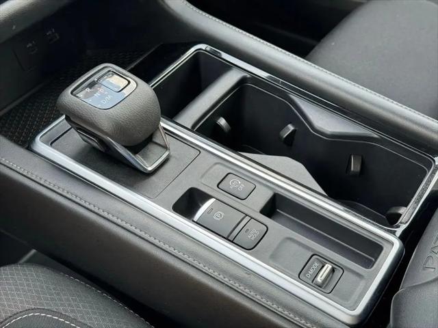 2024 Nissan Pathfinder SV FWD
