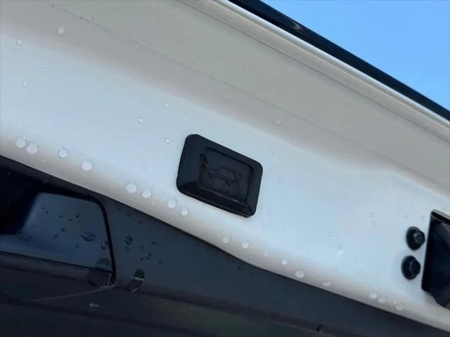 2025 Toyota RAV4 Hybrid XSE