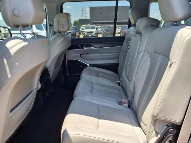 2024 Jeep Wagoneer Series II 4x2