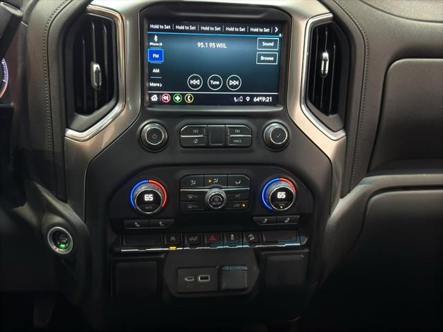 2022 Chevrolet Silverado 1500 4WD Crew Cab Short Bed RST
