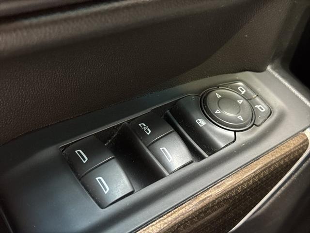 2022 Chevrolet Silverado 1500 4WD Crew Cab Short Bed RST
