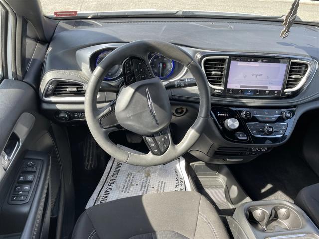 2022 Chrysler Pacifica Touring