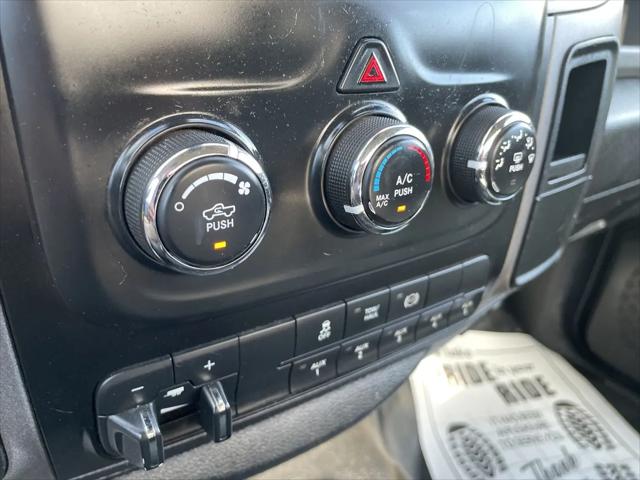 2017 Ram 3500 Tradesman/SLT