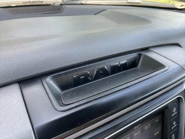2017 Ram 3500 Tradesman/SLT